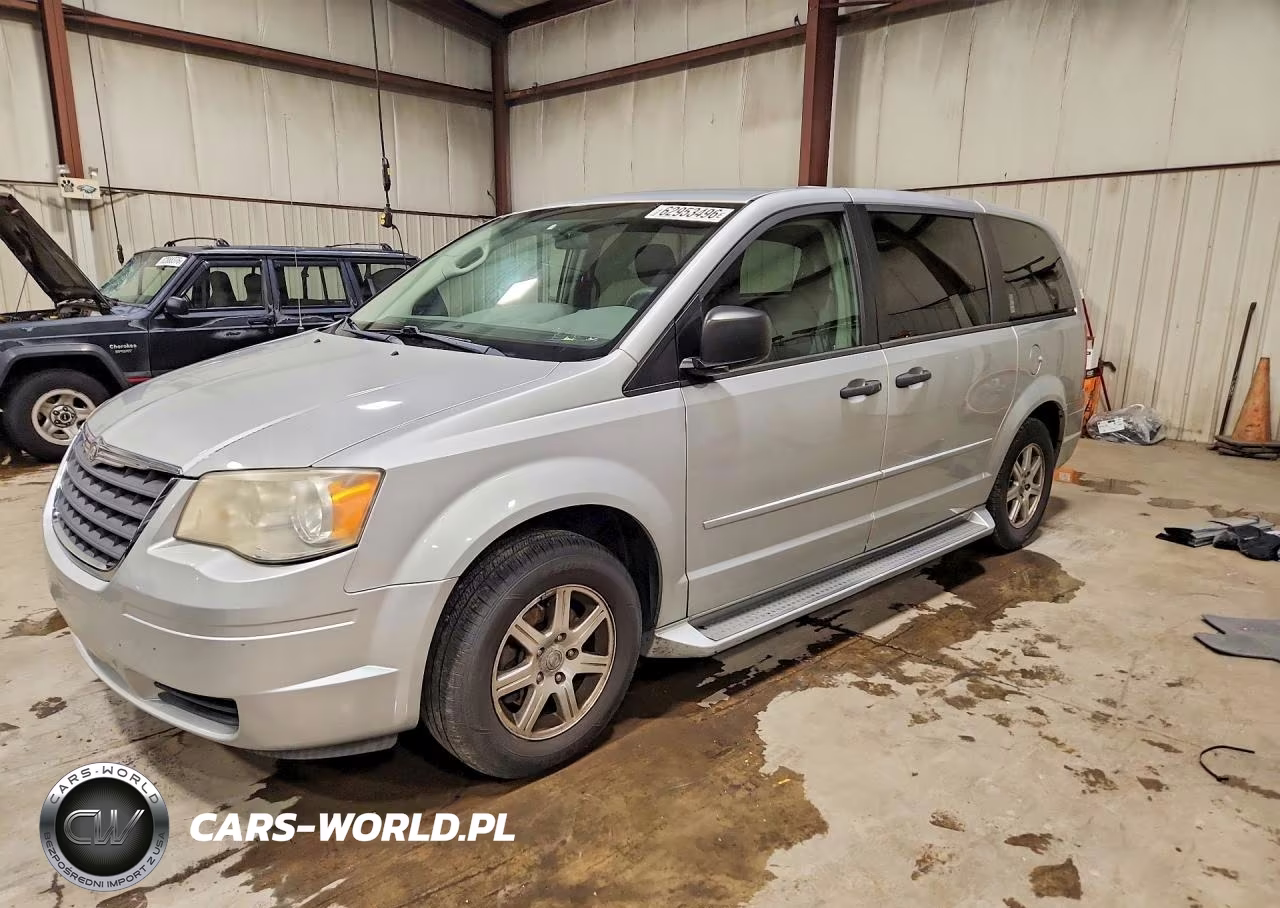 2008 Chrysler Town & Country Lx
