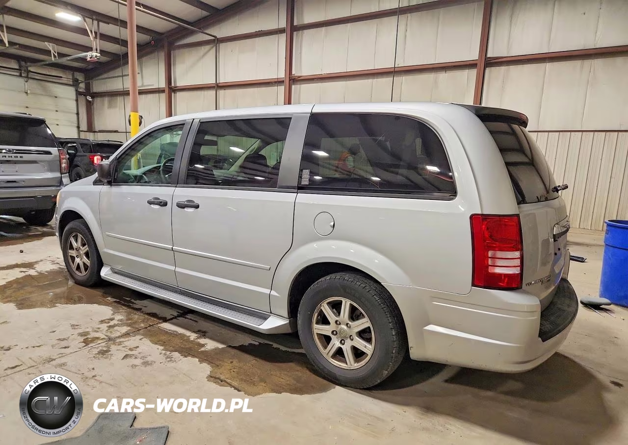 2008 Chrysler Town & Country Lx VIN:2A8HR44H38R778061 - 2