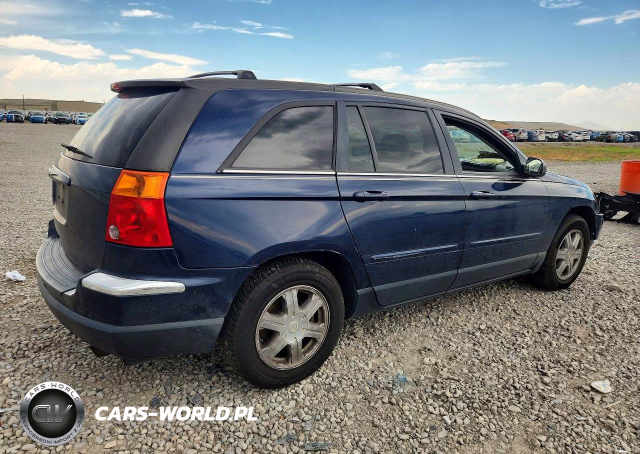 2005 Chrysler Pacifica Touring VIN:2C8GM68455R245935 - 3
