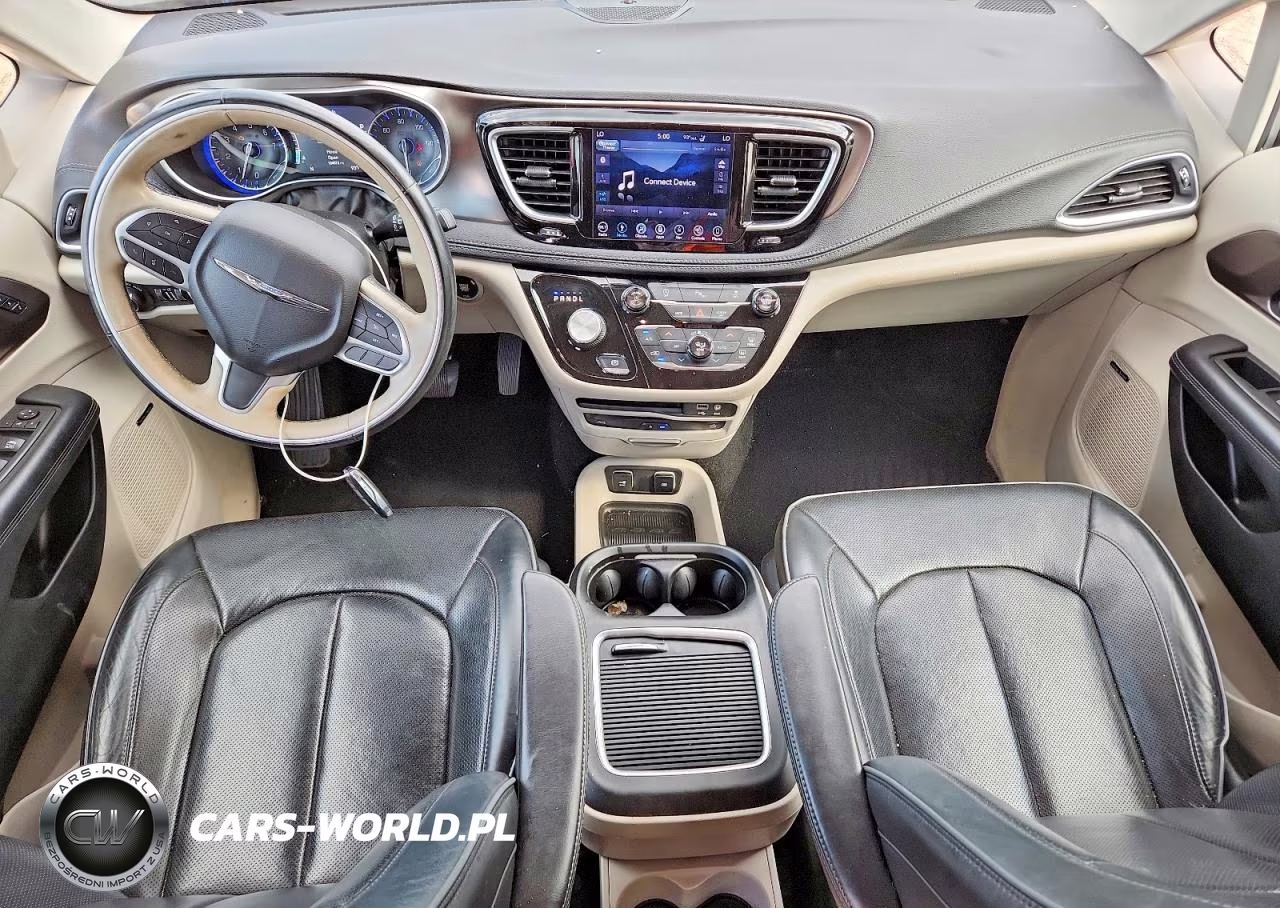 2018 Chrysler Pacifica Limited VIN:2C4RC1GG5JR245794 - 8