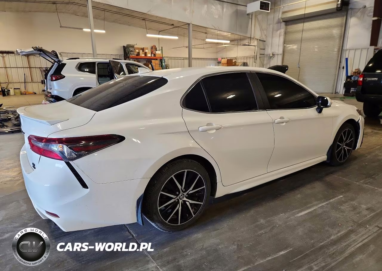 2021 Toyota Camry Se VIN:4T1T11BK2MU031002 - 3