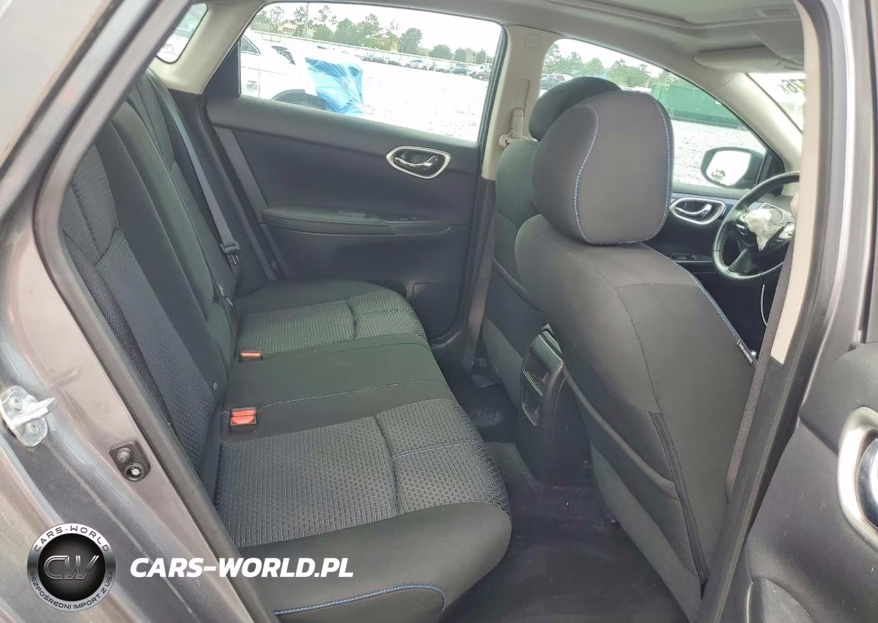 2017 Nissan Sentra Sr Turbo VIN:3N1CB7AP7HY220686 - 10