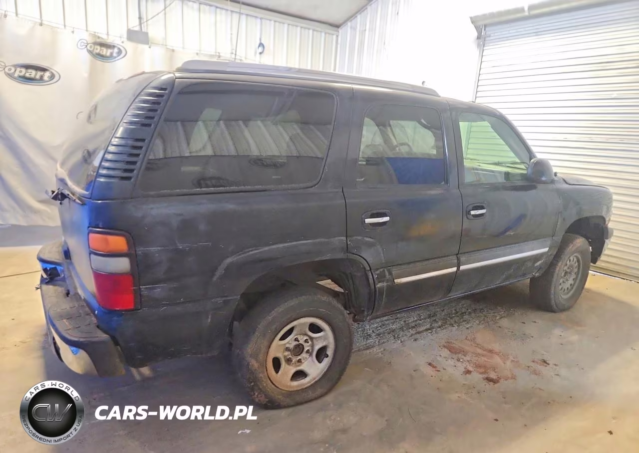 2004 Chevrolet Tahoe C1500 VIN:1GNEC13Z14R208703 - 3