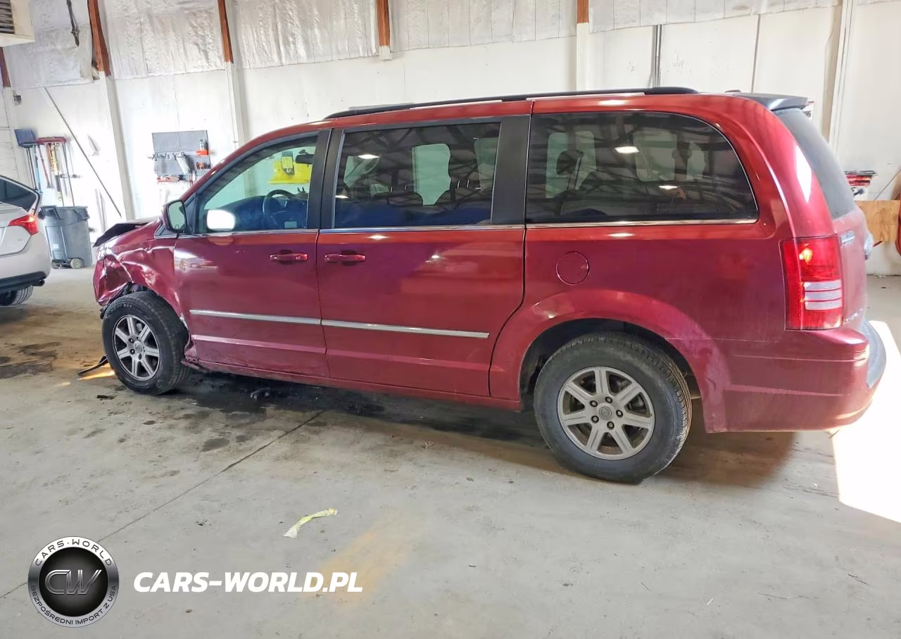 2010 Chrysler Town & Country Touring VIN:2A4RR5D17AR500669 - 2