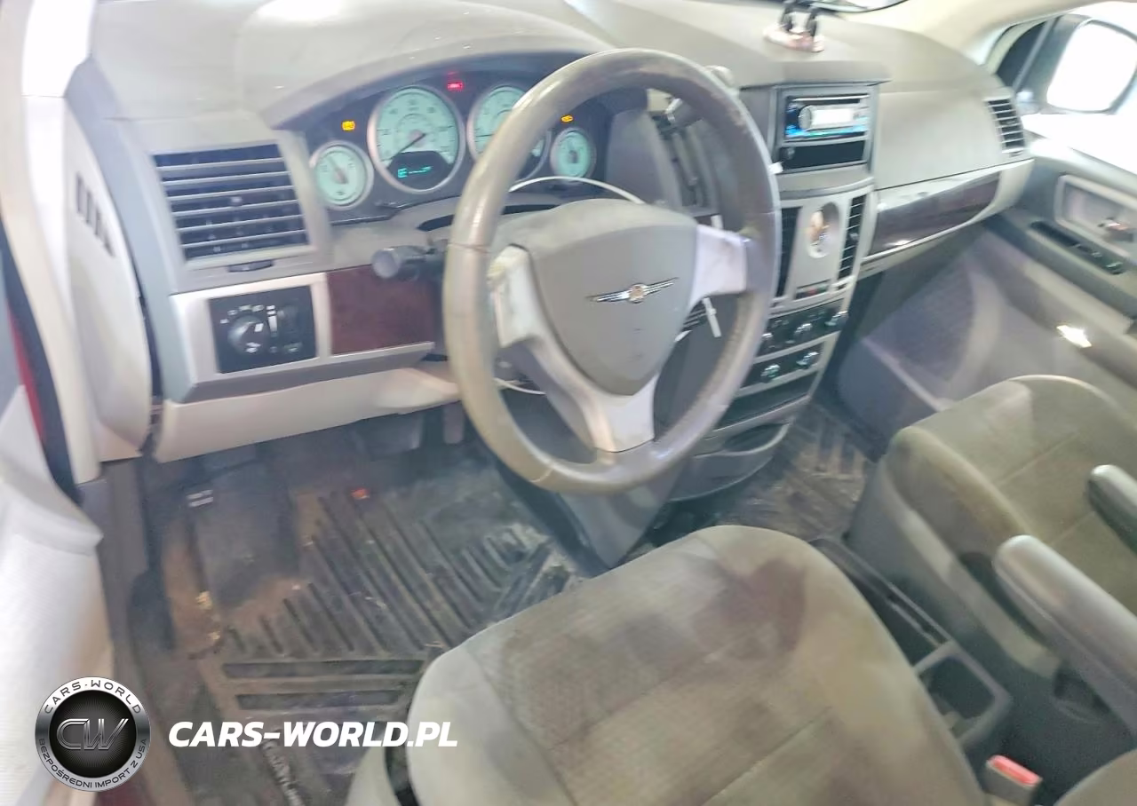2010 Chrysler Town & Country Touring VIN:2A4RR5D17AR500669 - 8