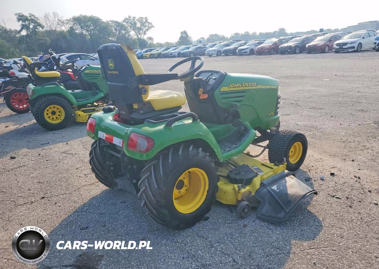 2010 John Deere X475 Lawn Mower VIN:M0X475A040315 - 4