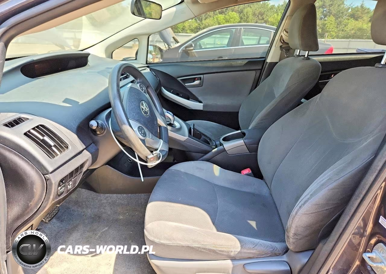 2012 Toyota Prius Two VIN:JTDKN3DUXC5379346 - 7
