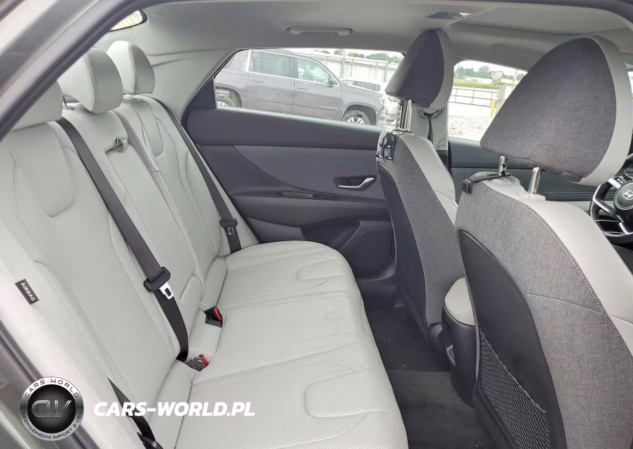 2025 Hyundai Elantra Limited VIN:KMHLP4DG2SU945630 - 10