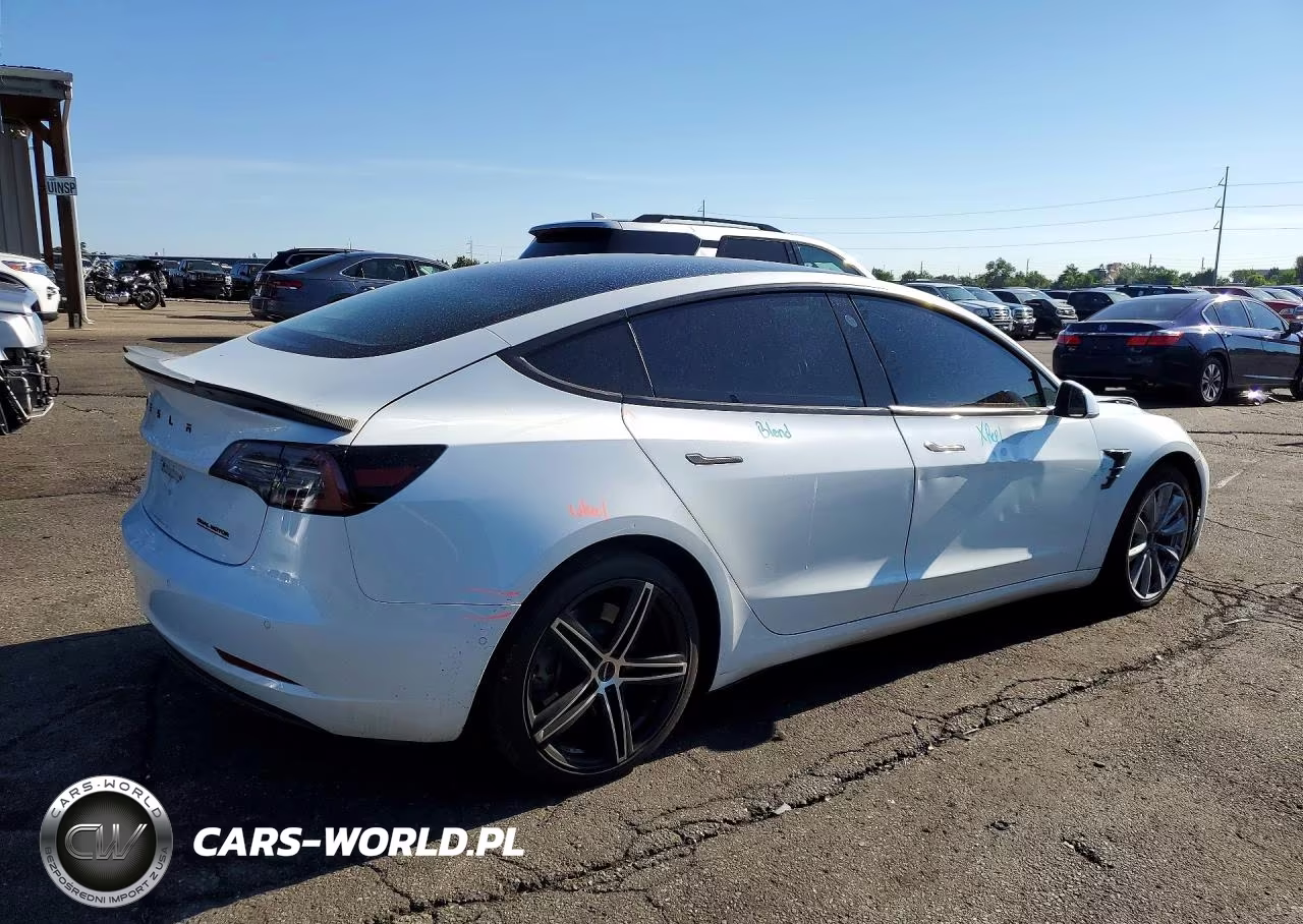 2018 Tesla Model 3 VIN:5YJ3E1EB1JF067580 - 3