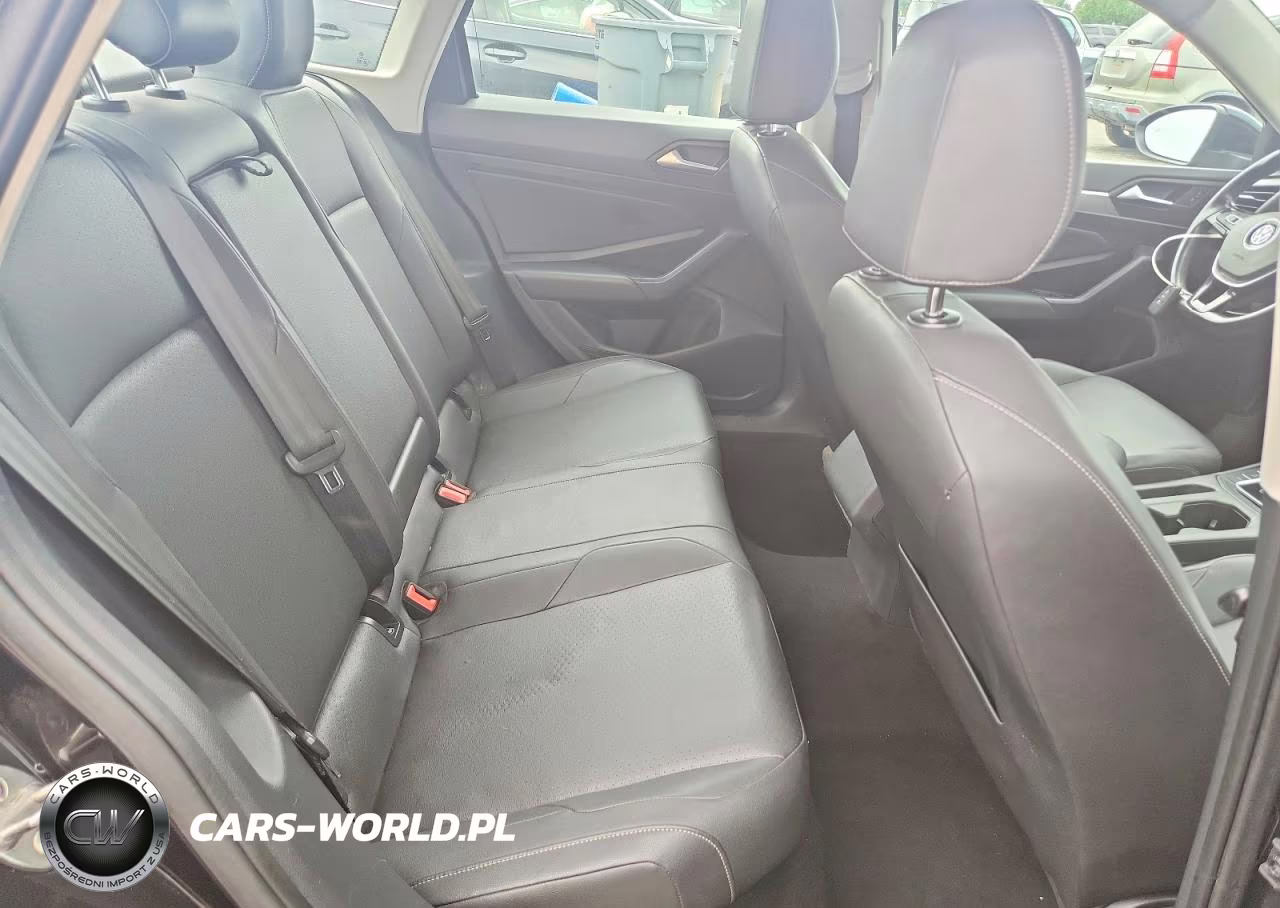 2019 Volkswagen Jetta S VIN:3VWCB7BU8KM176355 - 10