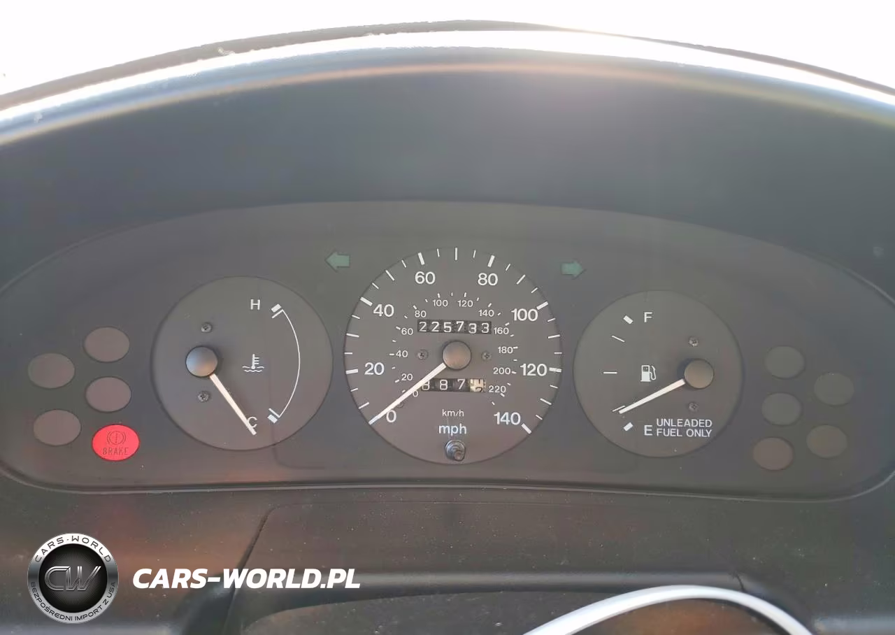 1995 Mazda Protege Dx VIN:JM1BA1412S0110758 - 9