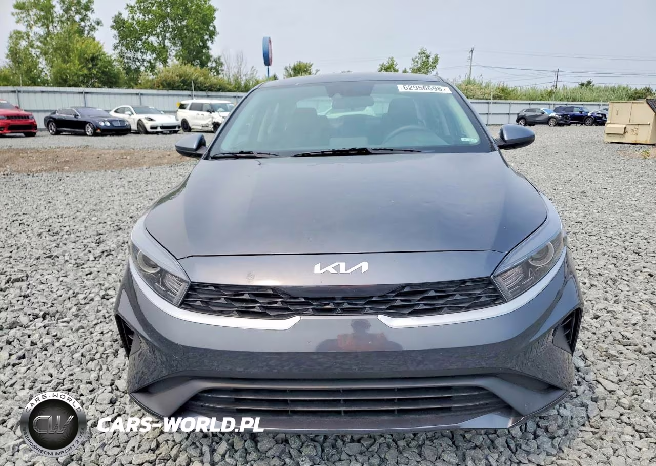 2024 Kia Forte Lxs VIN:3KPF24AD0RE724269 - 5