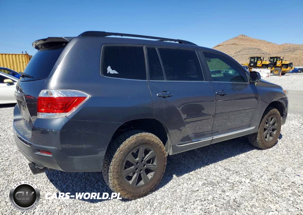 2013 Toyota Highlander VIN:5TDZK3EHXDS126029 - 3