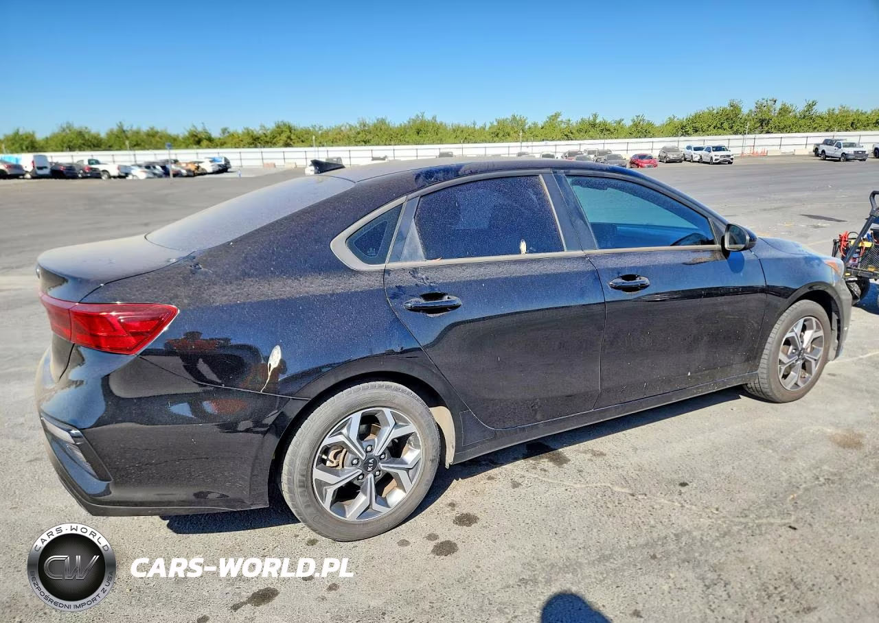 2020 Kia Forte Lxs VIN:3KPF24AD2LE259002 - 3