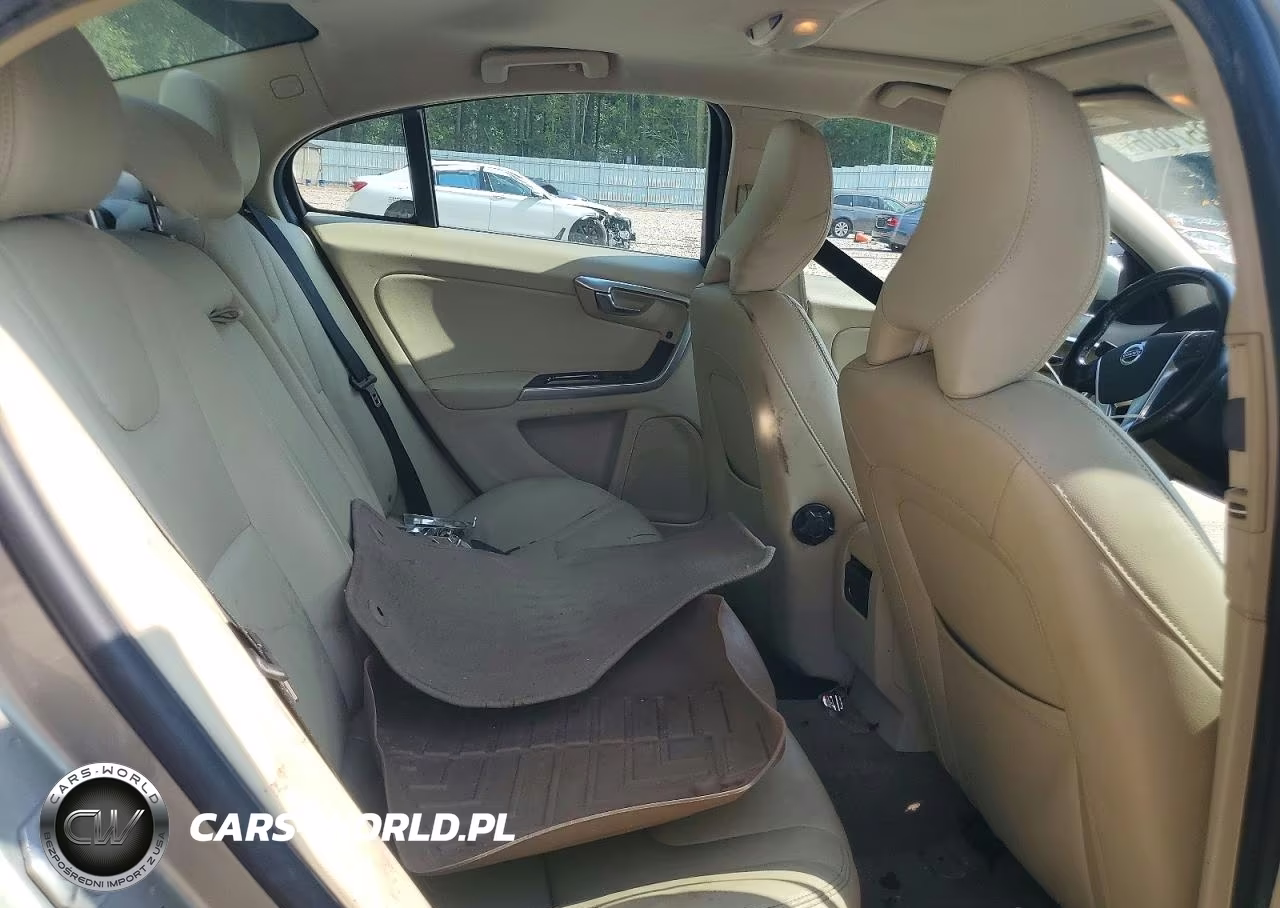 2015 Volvo S60 Premier VIN:YV140MFB7F1314615 - 10