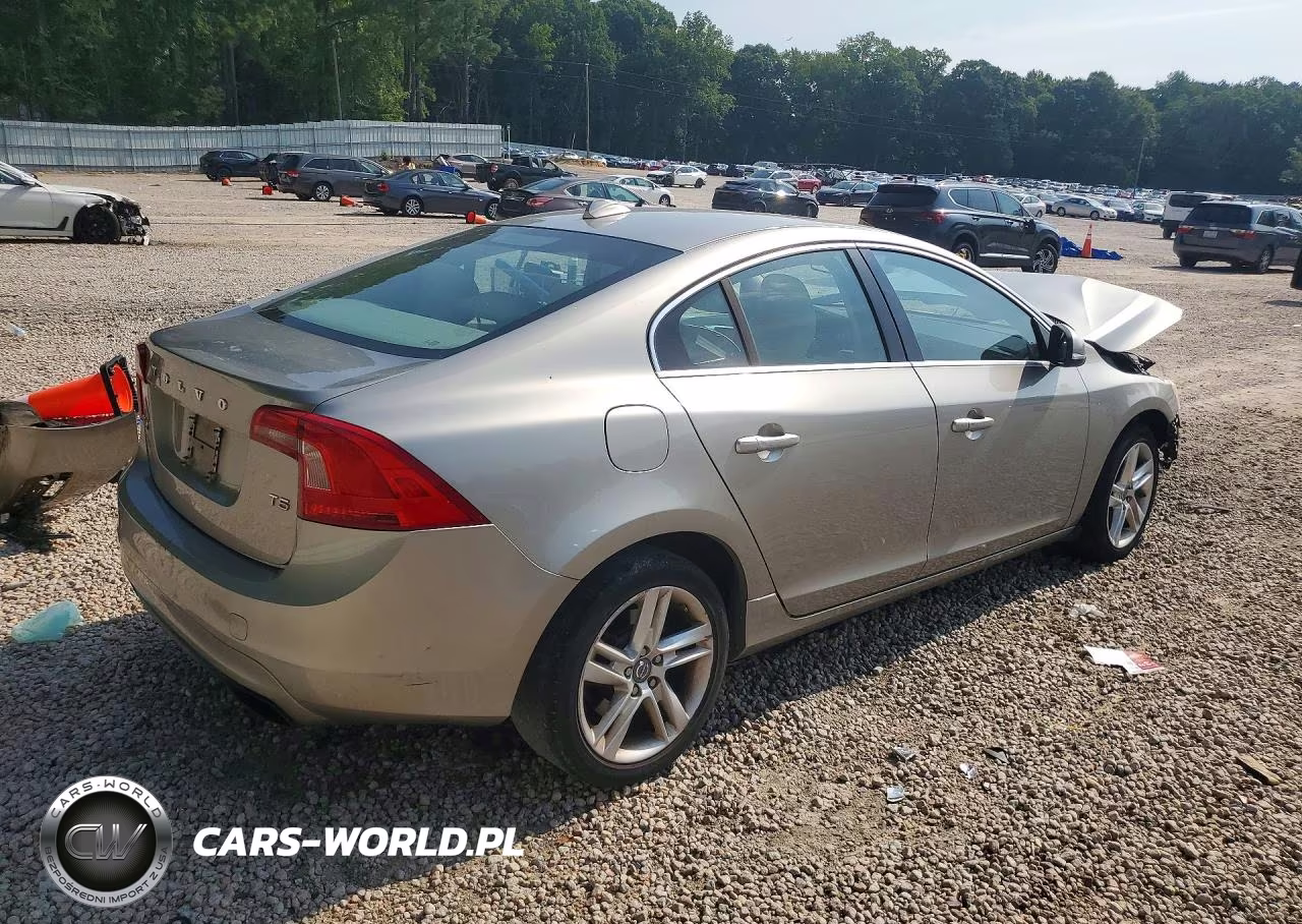 2015 Volvo S60 Premier VIN:YV140MFB7F1314615 - 3