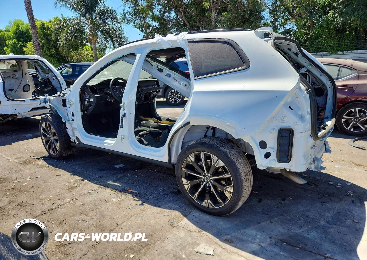 2026 Volvo Xc60 Plus VIN:YV4M12RC4T1297163 - 2