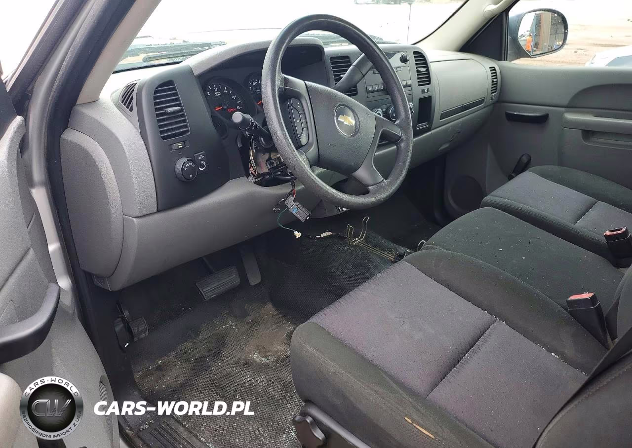 2011 Chevrolet Silverado C1500 VIN:1GCNCPEX8BZ348221 - 8