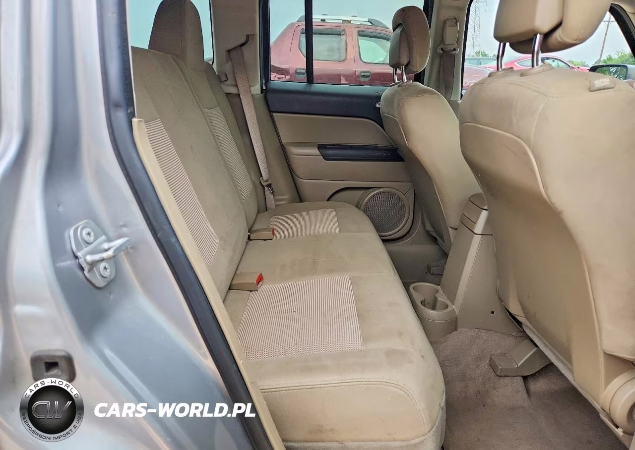 2016 Jeep Patriot Sport VIN:1C4NJRBB4GD714514 - 10