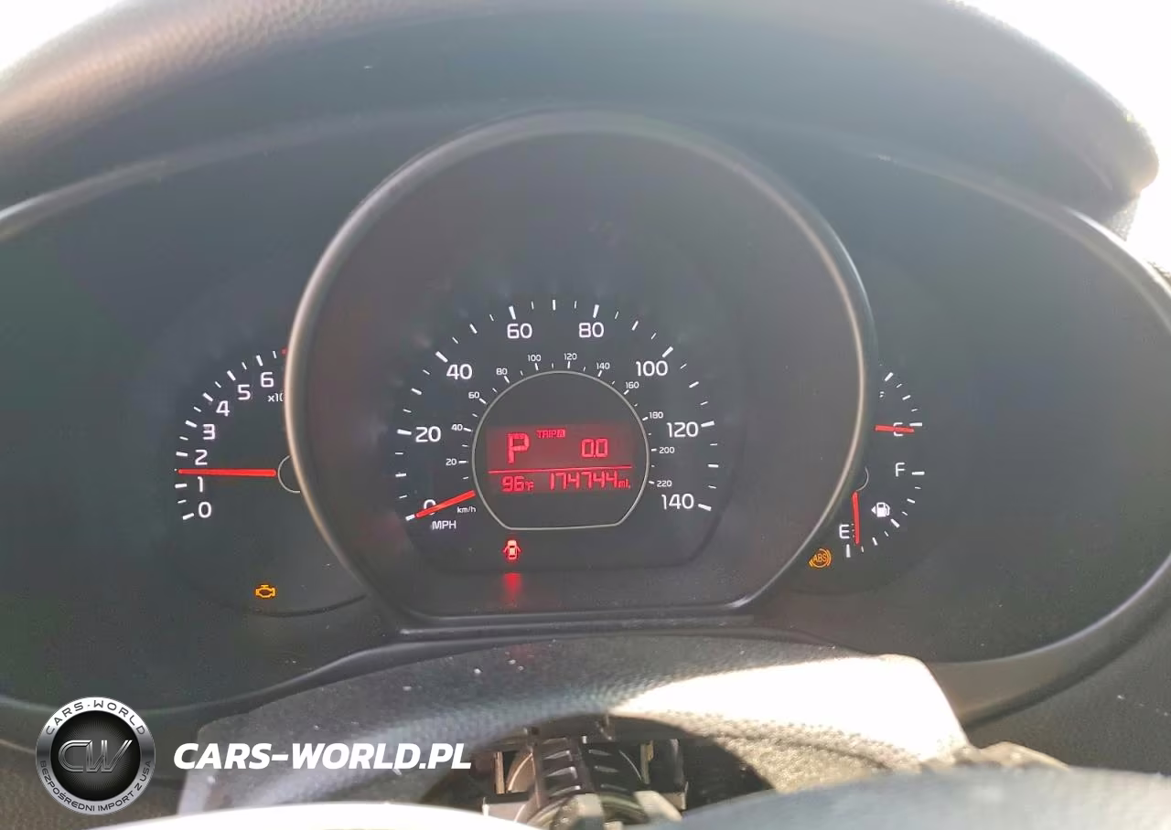 2017 Kia Soul + VIN:KNDJP3A5XH7425871 - 9