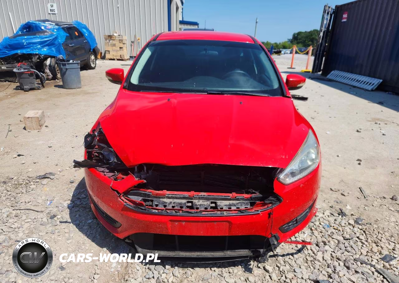 2016 Ford Focus Se VIN:1FADP3K27GL334957 - 5