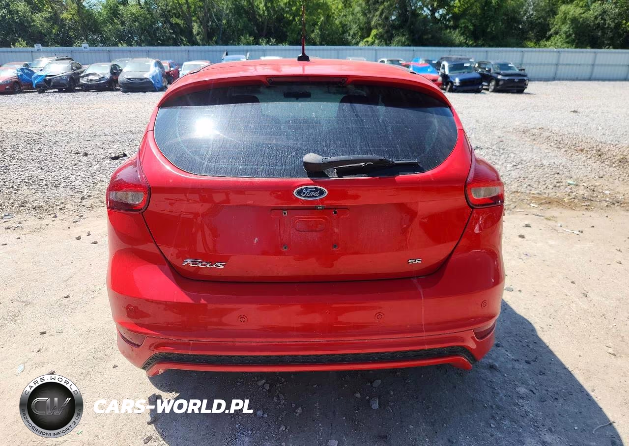 2016 Ford Focus Se VIN:1FADP3K27GL334957 - 6