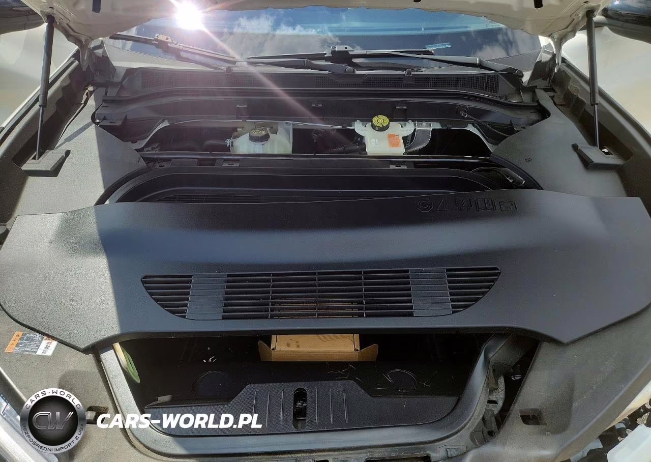 2022 Ford Mustang Mach-E Premium VIN:3FMTK3RM6NMA25158 - 12