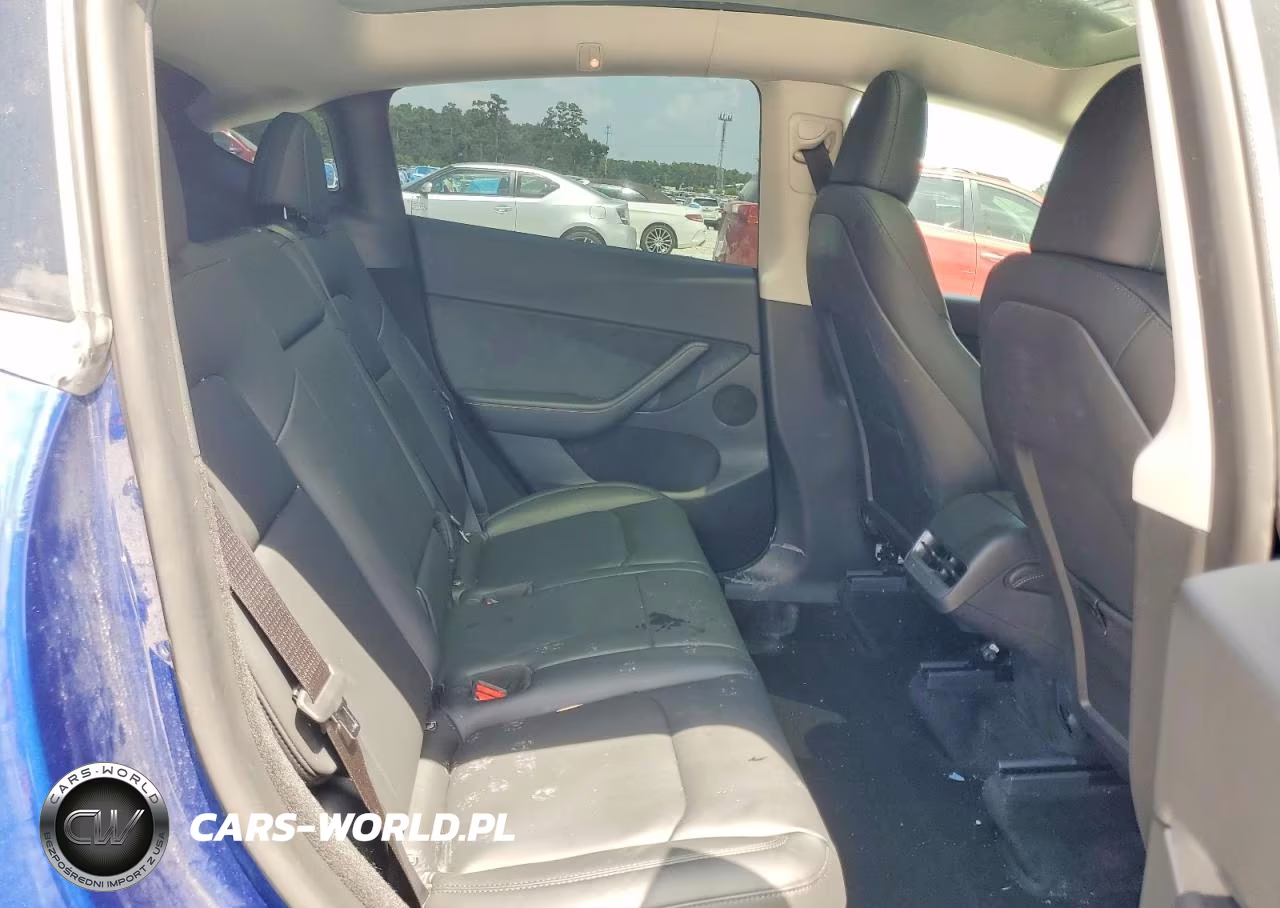 2022 Tesla Model Y VIN:7SAYGDEE7NA004808 - 11