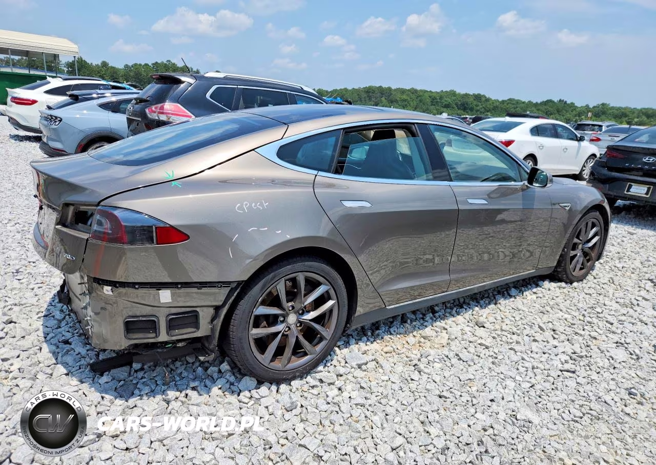 2015 Tesla Model S 70D VIN:5YJSA1S27FF091854 - 3