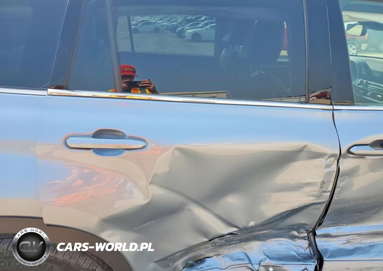 2021 Toyota Highlander Hybrid Limited VIN:5TDDBRCH1MS062639 - 11