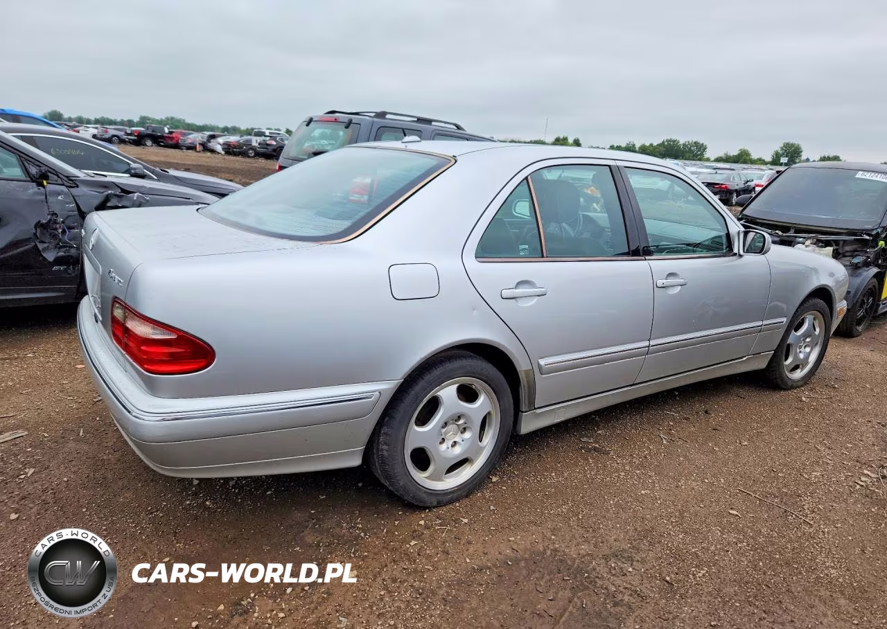 2001 Mercedes-Benz E 430 VIN:WDBJF83J61X053203 - 3