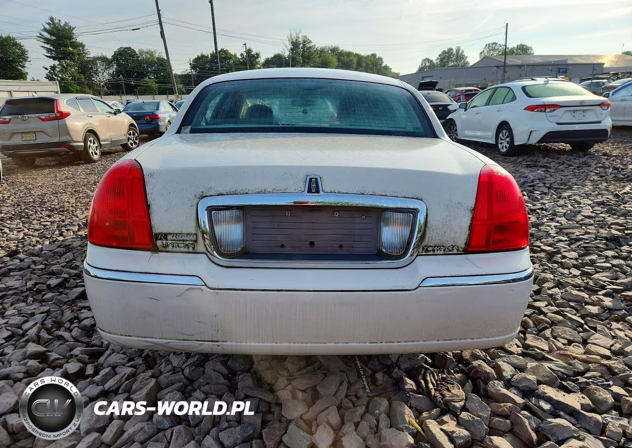 2007 Lincoln Town Car Signature Limited VIN:1LNHM82V47Y600400 - 6