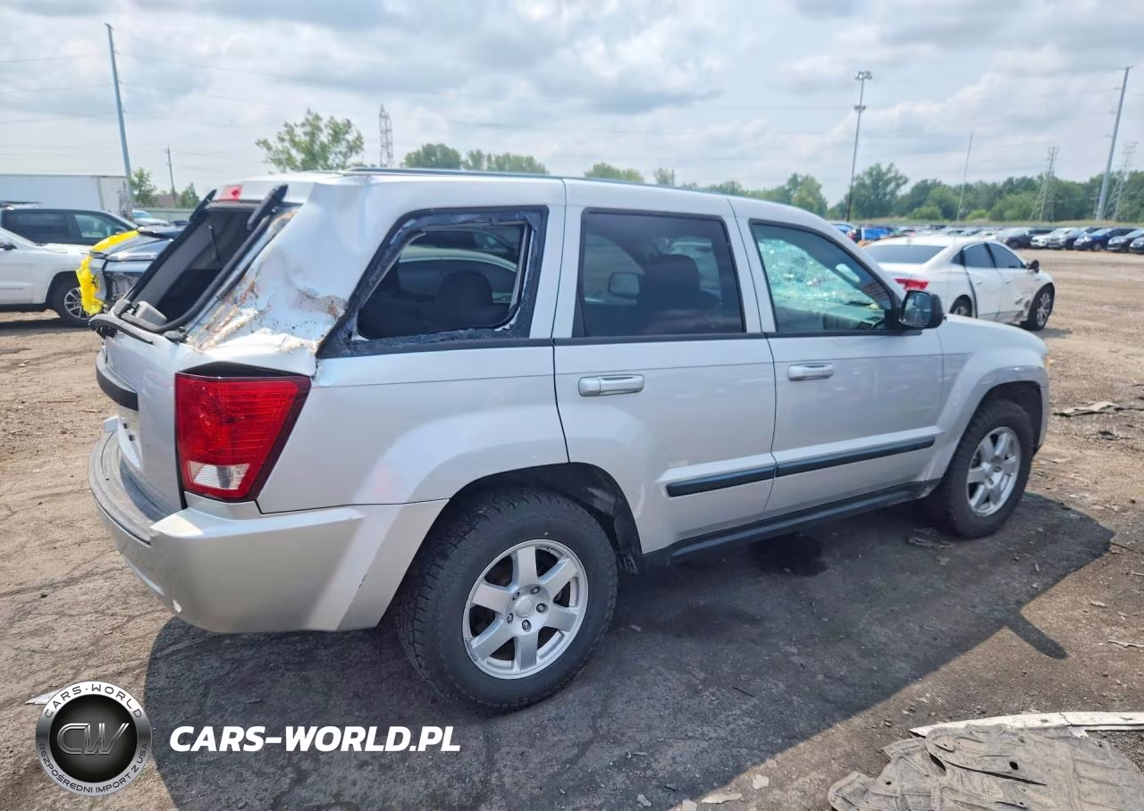 2008 Jeep Grand Cherokee Laredo VIN:1J8GR48K58C247180 - 3
