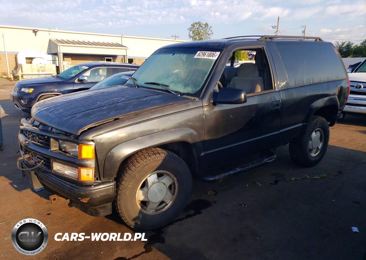 1996 Chevrolet Tahoe K1500 VIN:3GNEK18R7TG125190 - 1
