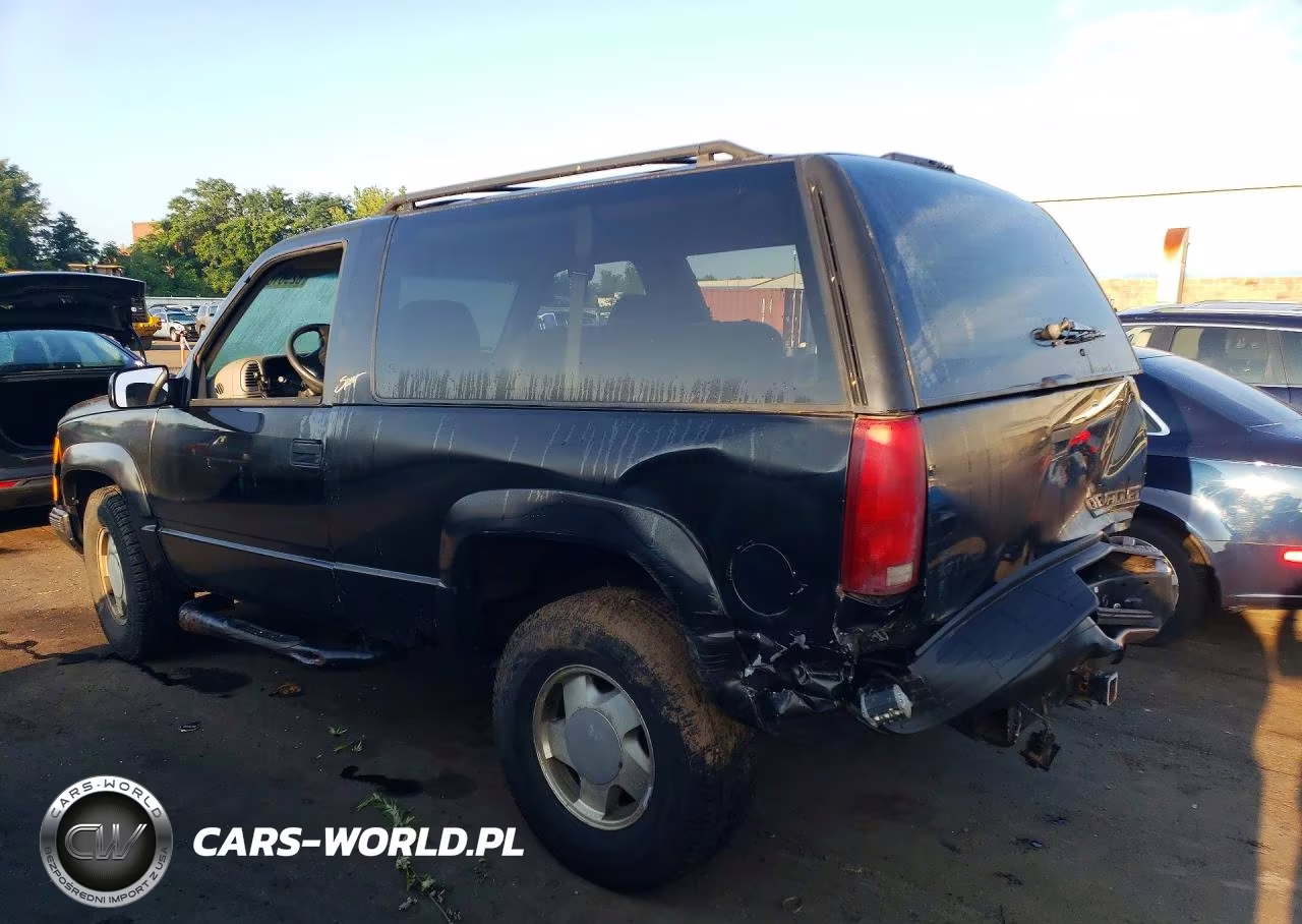 1996 Chevrolet Tahoe K1500 VIN:3GNEK18R7TG125190 - 2