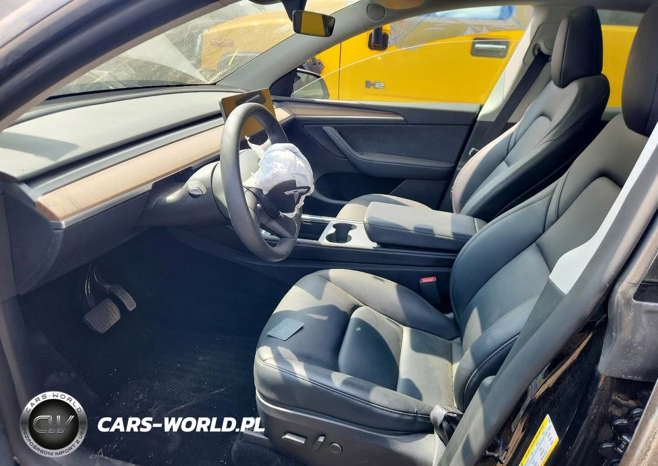 2024 Tesla Model Y VIN:7SAYGDEE8RF167959 - 7