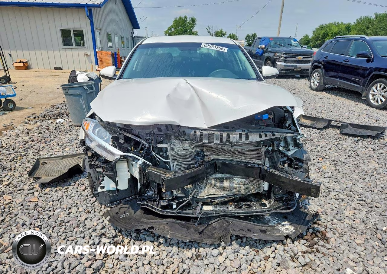 2018 Kia Optima Lx VIN:5XXGT4L31JG243528 - 5