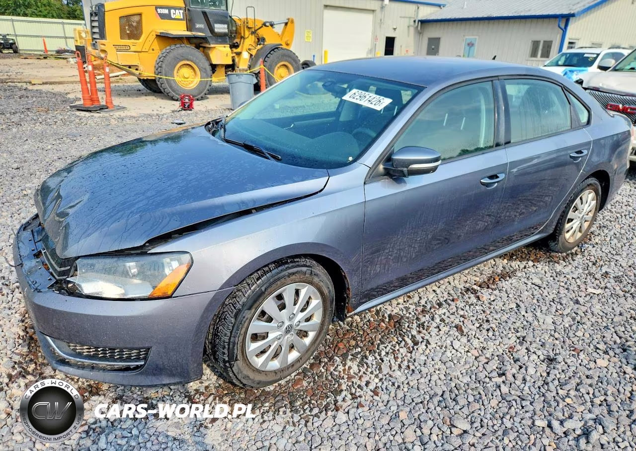 2013 Volkswagen Passat S – zdjęcie 1 z 12