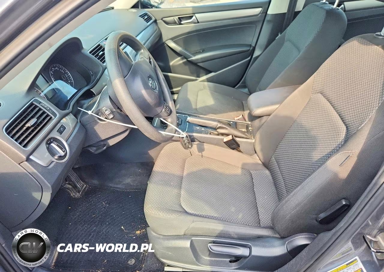 2013 Volkswagen Passat S VIN:1VWAH7A30DC149685 - 7