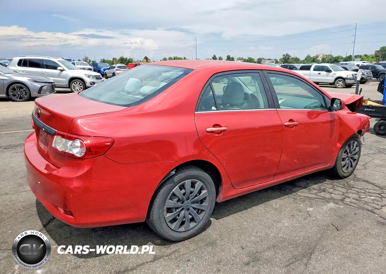 2013 Toyota Corolla Le VIN:5YFBU4EE0DP124998 - 3