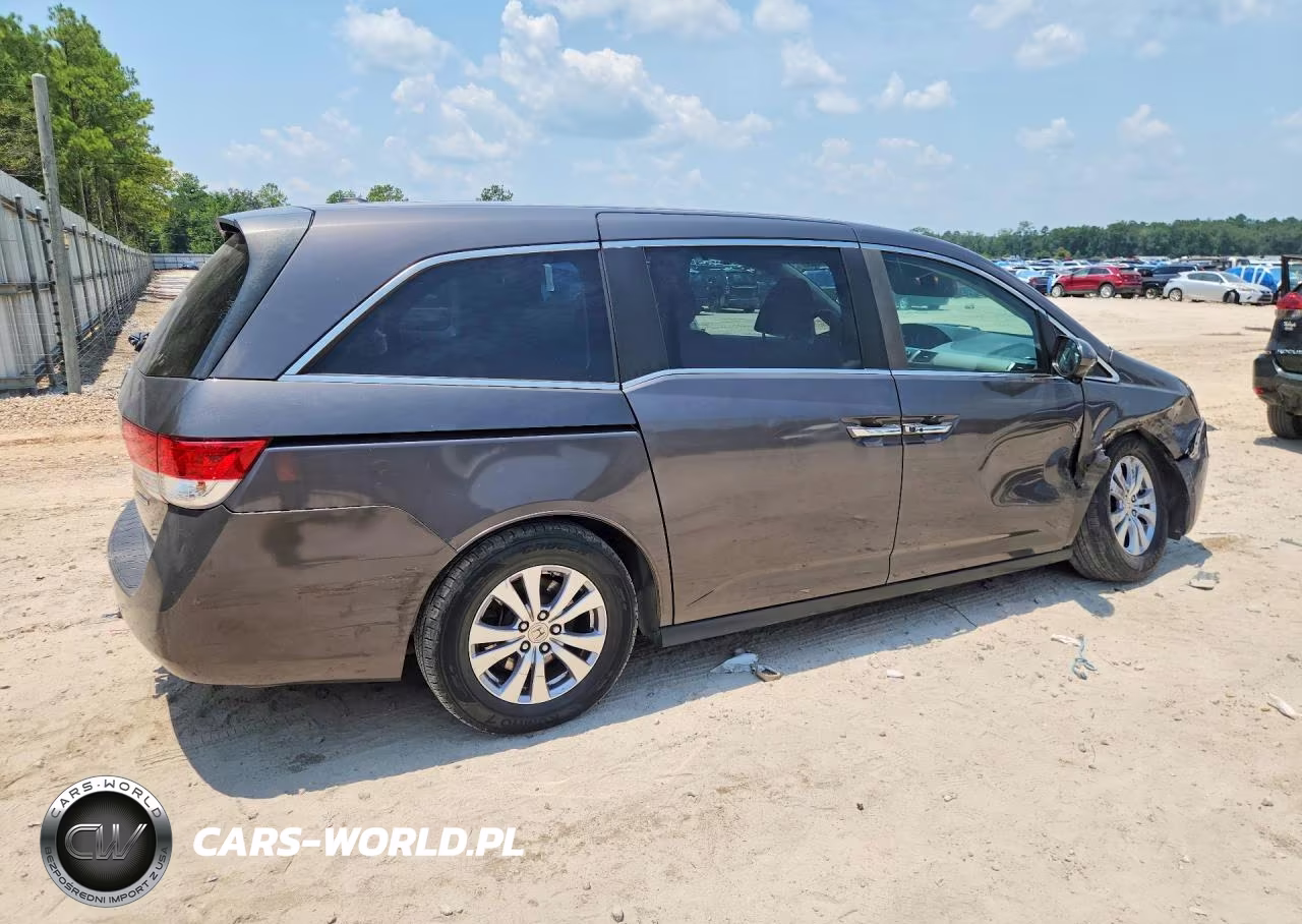 2017 Honda Odyssey Se VIN:5FNRL5H39HB000411 - 3