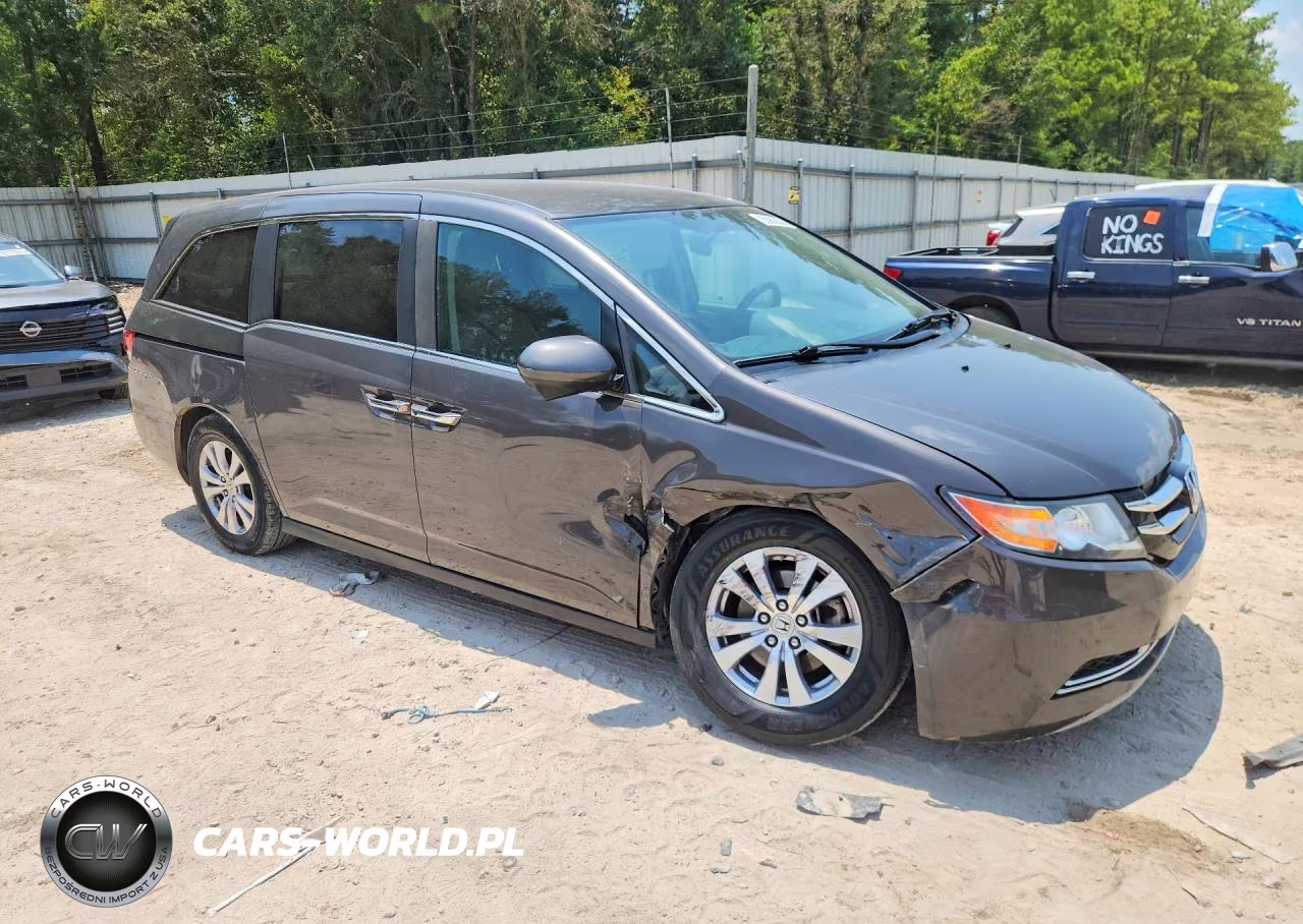 2017 Honda Odyssey Se VIN:5FNRL5H39HB000411 - 4