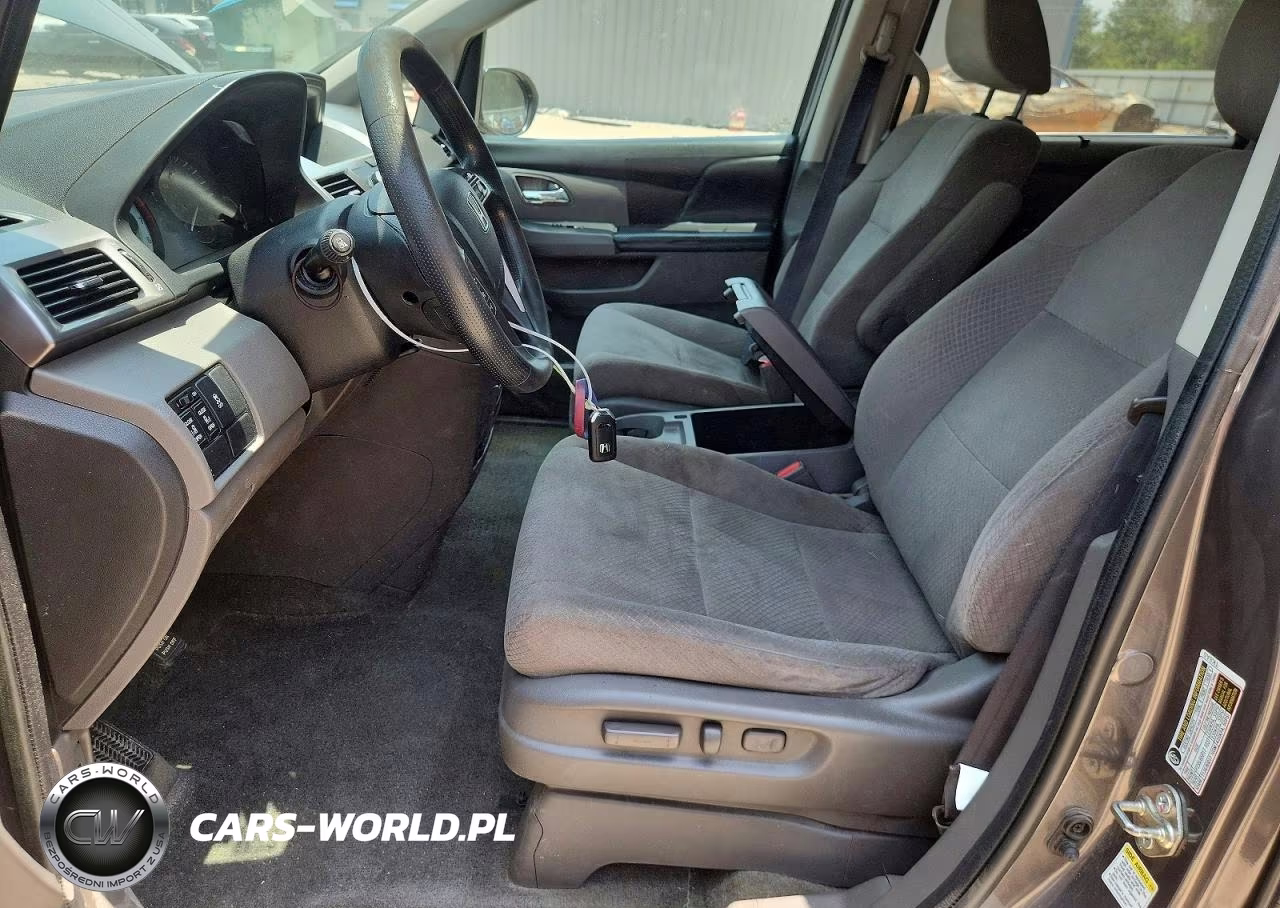 2017 Honda Odyssey Se VIN:5FNRL5H39HB000411 - 7