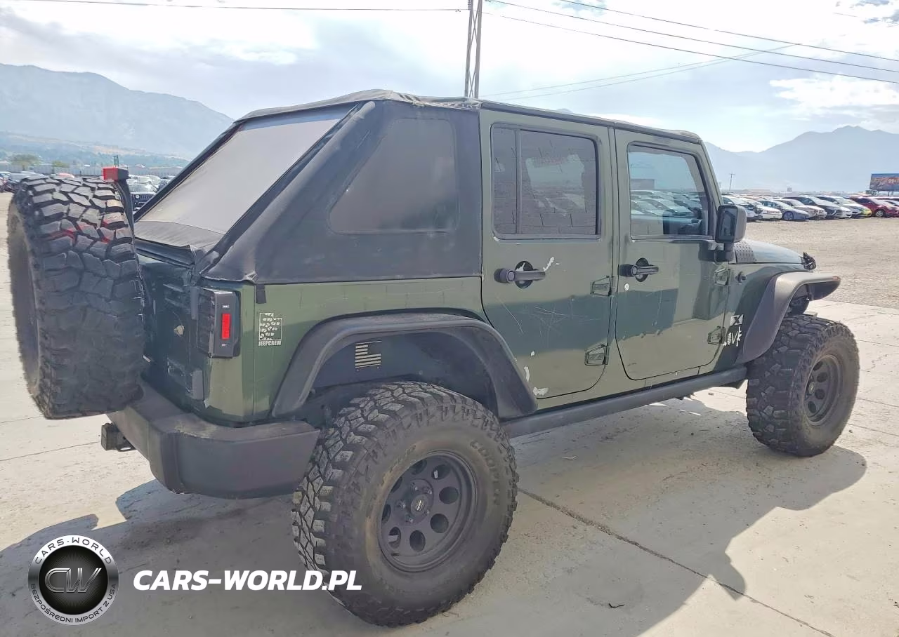 2008 Jeep Wrangler Unlimited X VIN:1J4GA39148L598915 - 3
