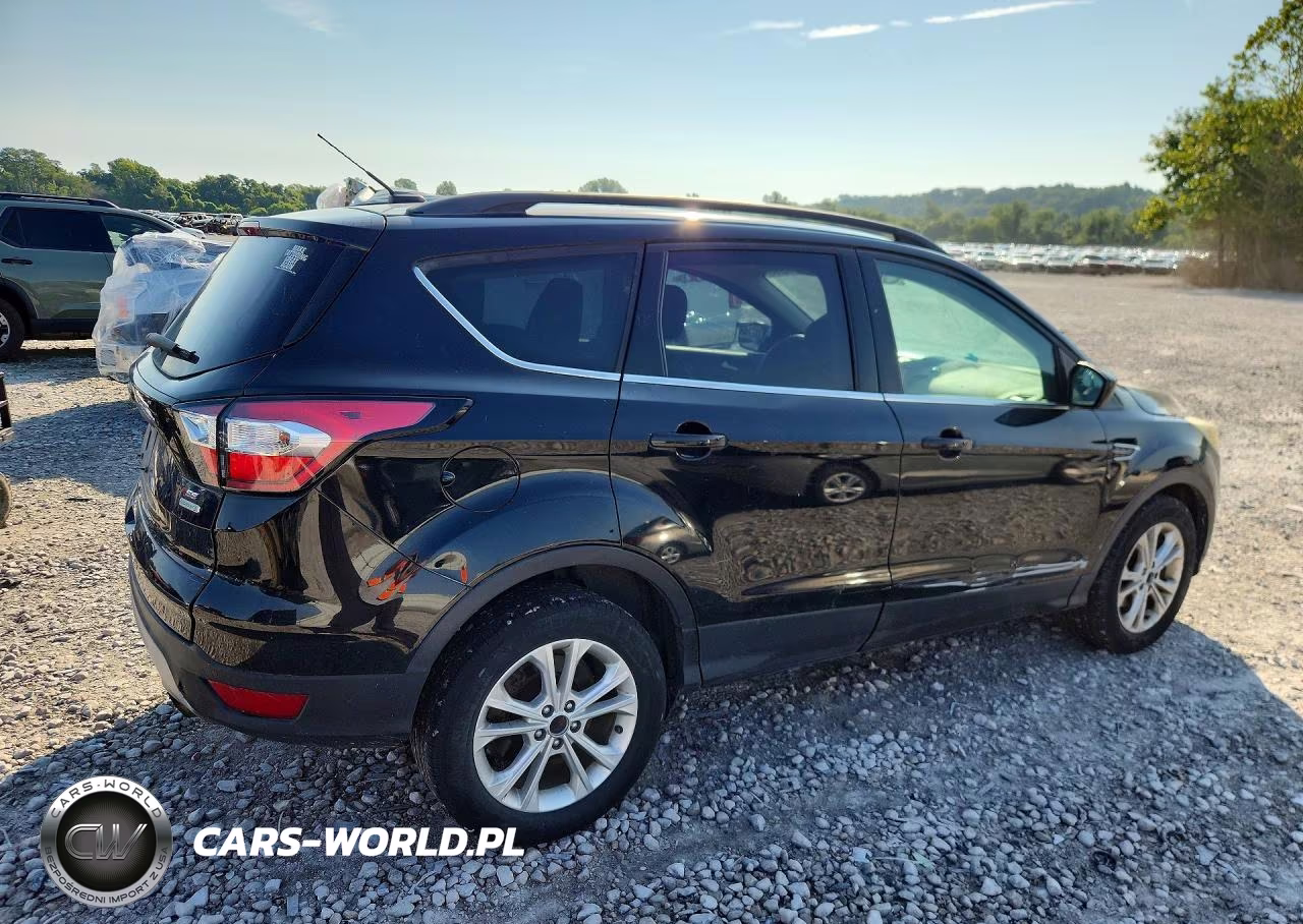 2017 Ford Escape Se VIN:1FMCU0GD4HUC98627 - 3