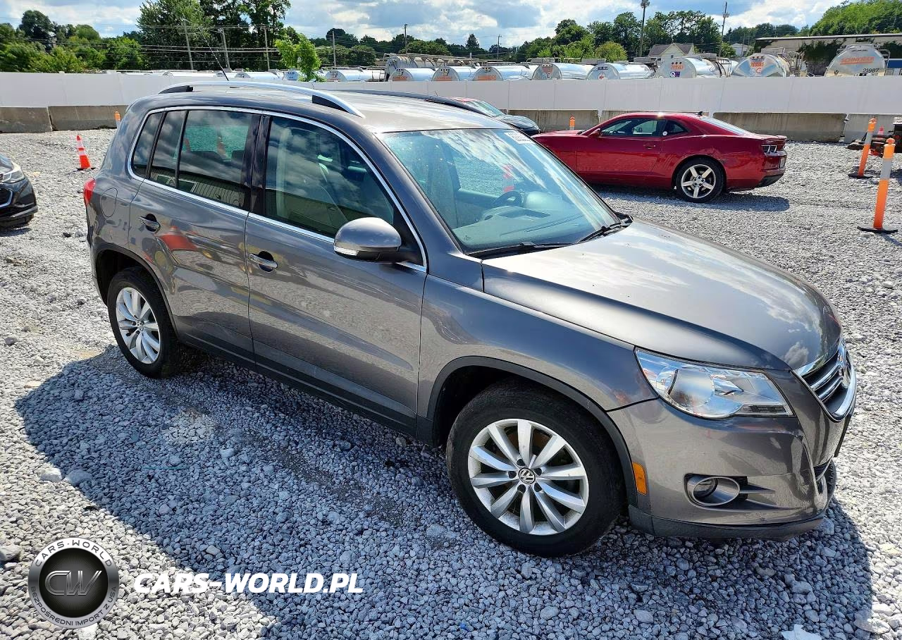 2011 Volkswagen Tiguan S VIN:WVGBV7AX3BW521563 - 4