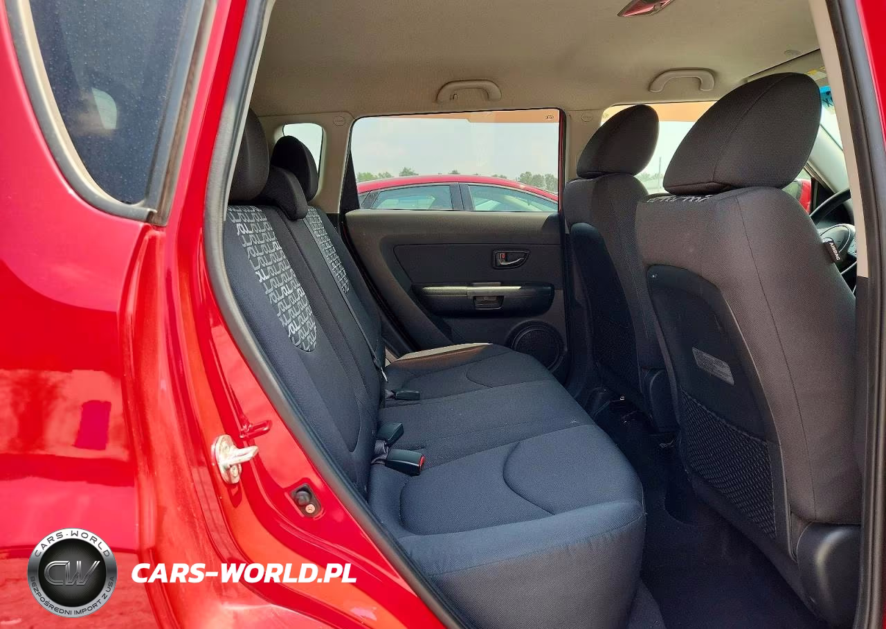 2011 Kia Soul + VIN:KNDJT2A28B7304016 - 10