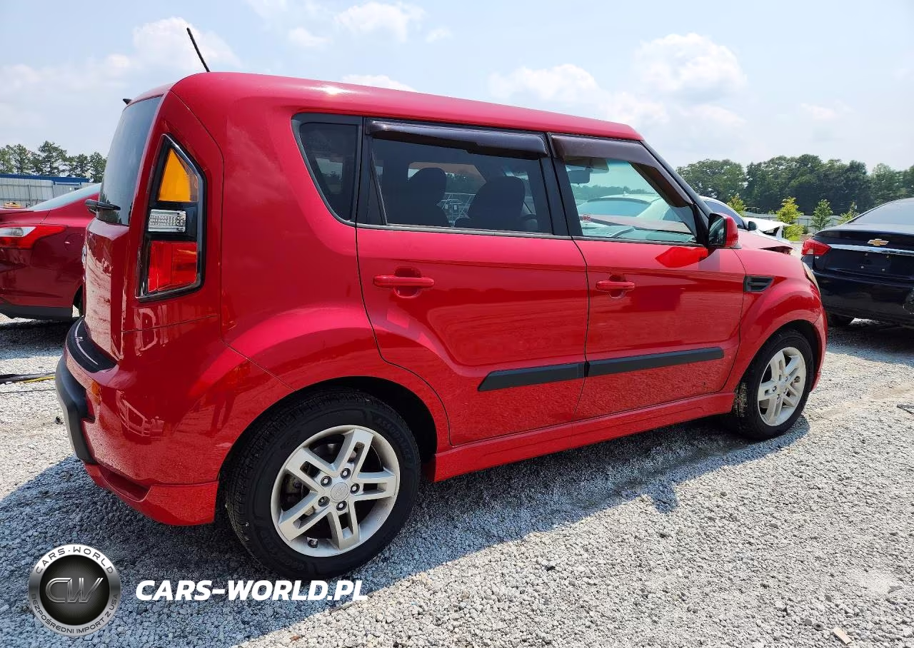 2011 Kia Soul + VIN:KNDJT2A28B7304016 - 3