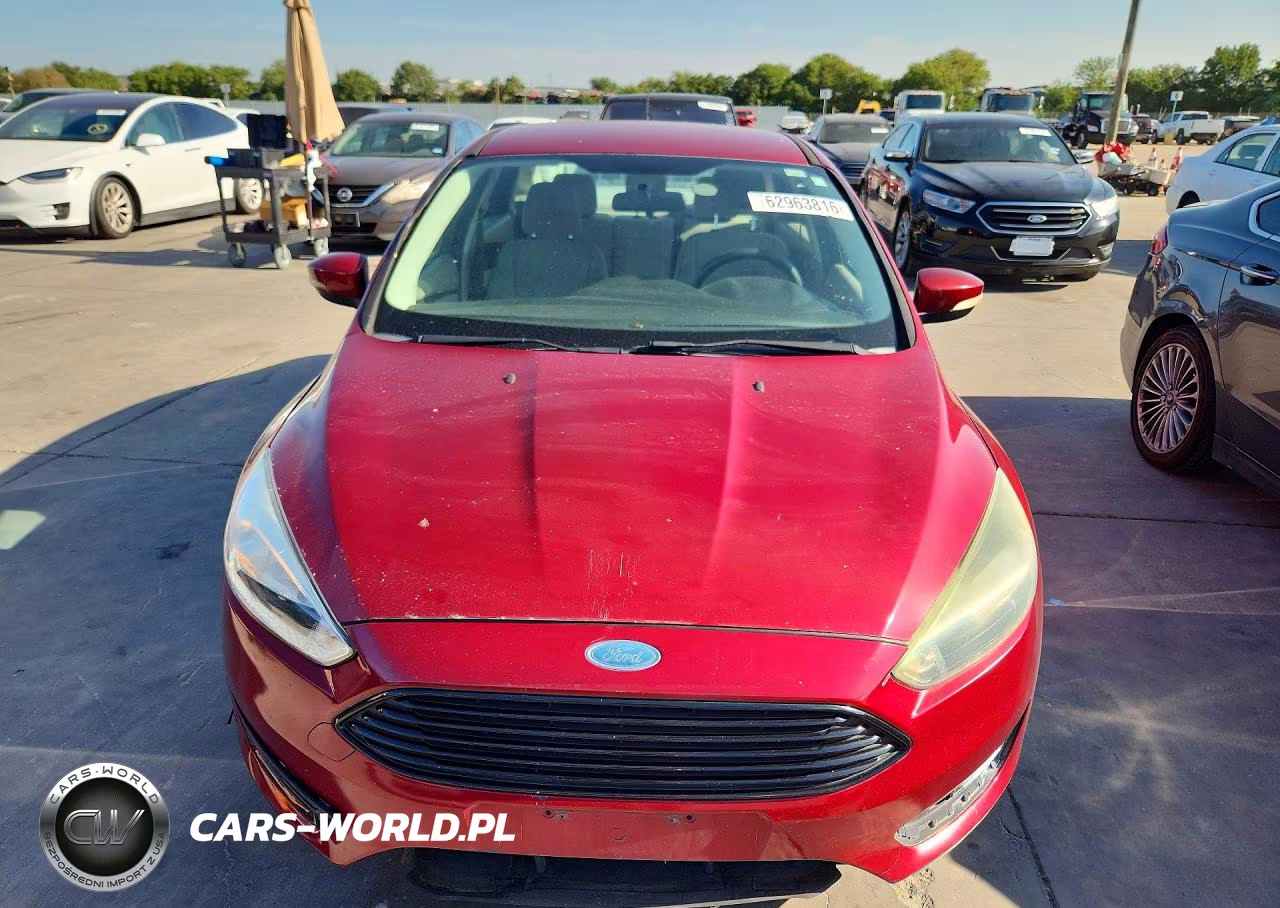 2016 Ford Focus Se VIN:1FADP3FE0GL225096 - 5