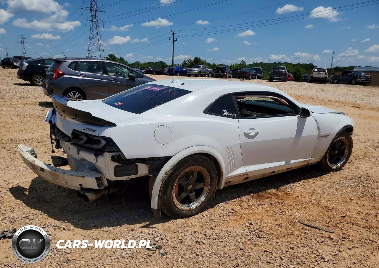 2015 Chevrolet Camaro Z28 VIN:2G1FZ1EE0F9700294 - 3